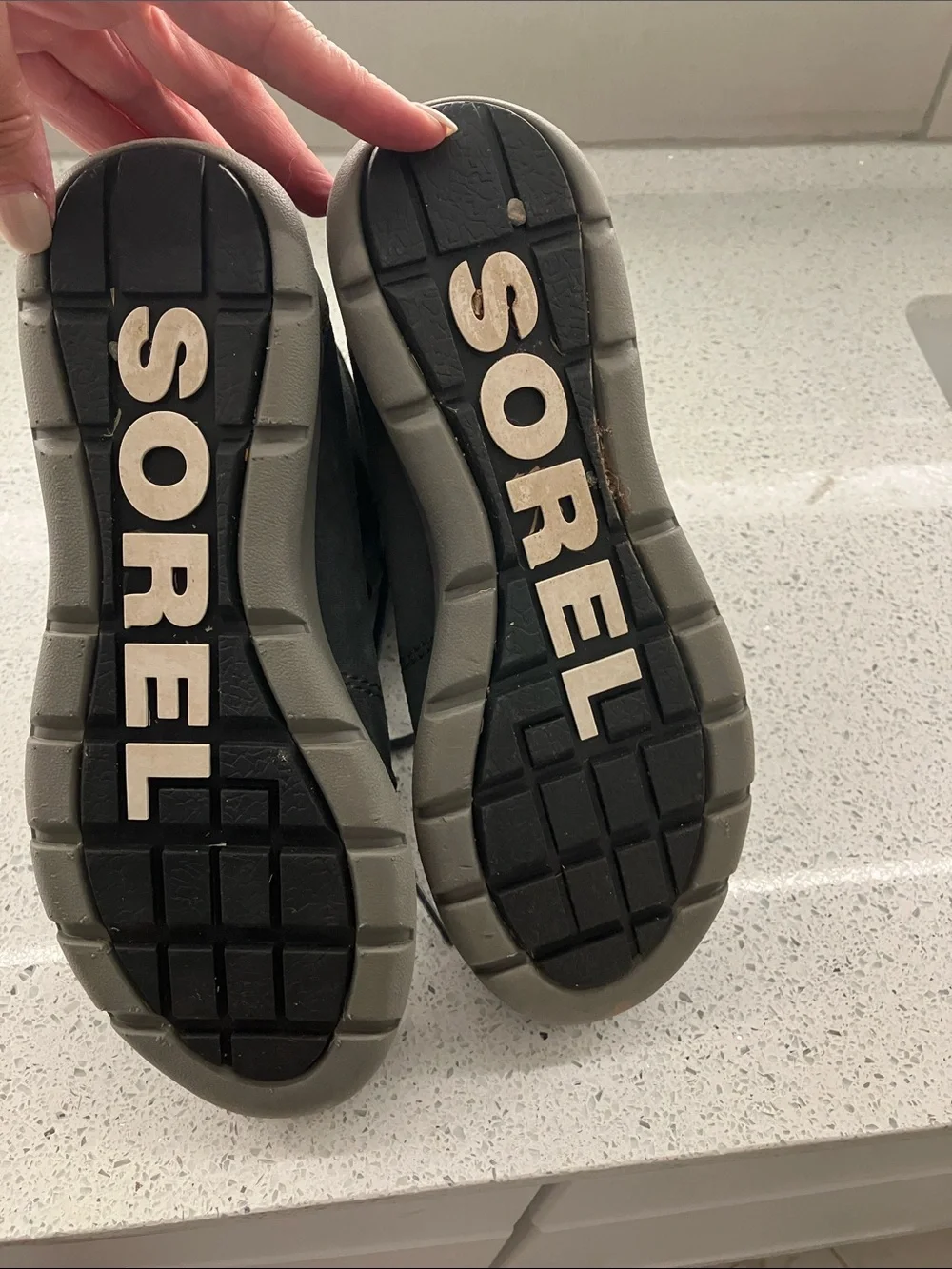 Sorel Explorer Joan Waterproof Winter Boots Gray Black Women’s 8.5